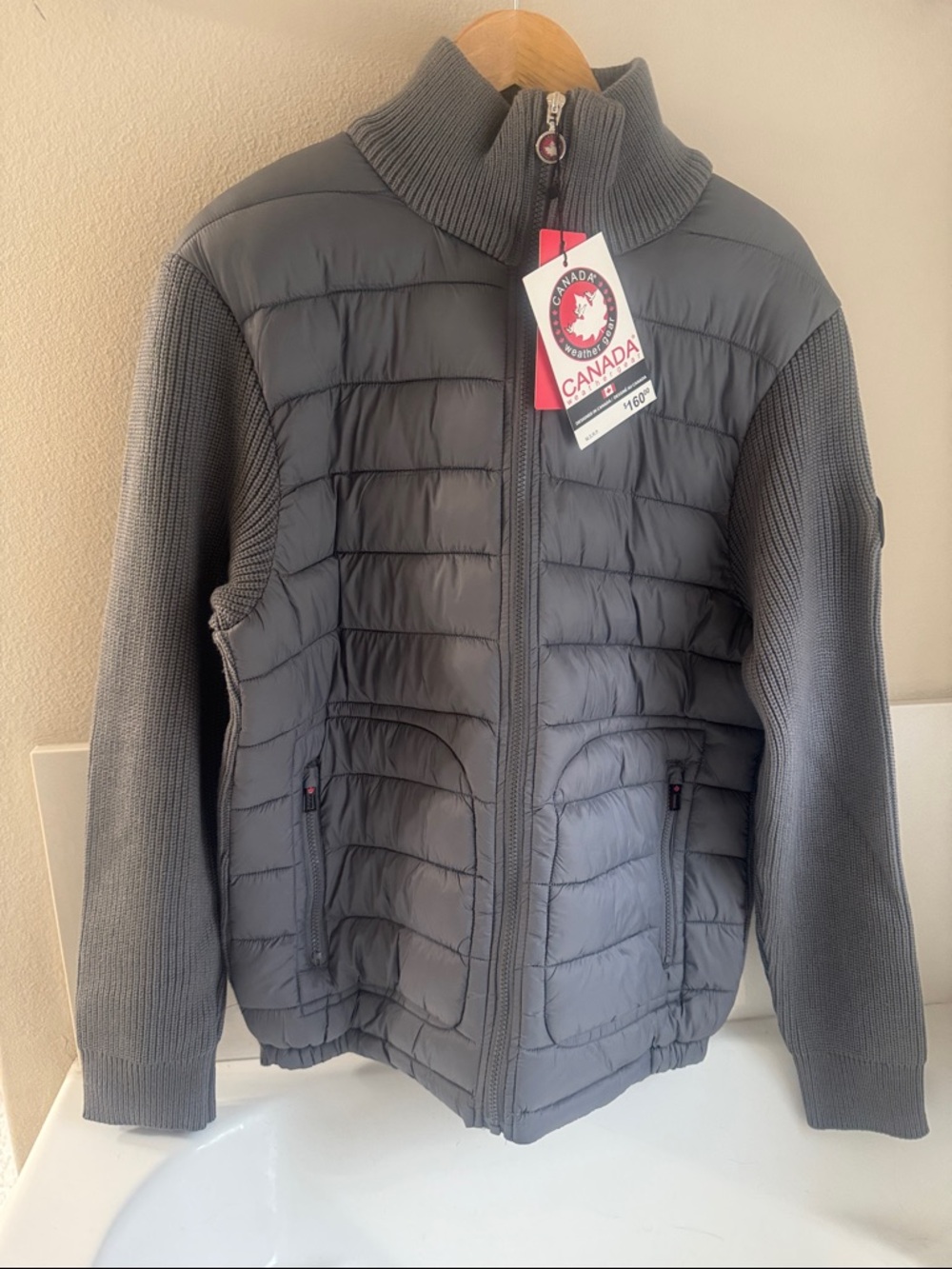 Canada weather gear  Quilted Knit-Sleeve Puffer Jacket